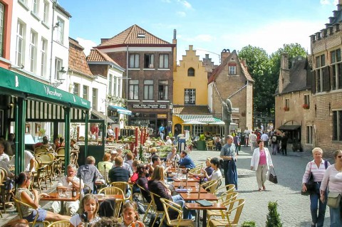 Huidenvettersplein (Tanners Square),